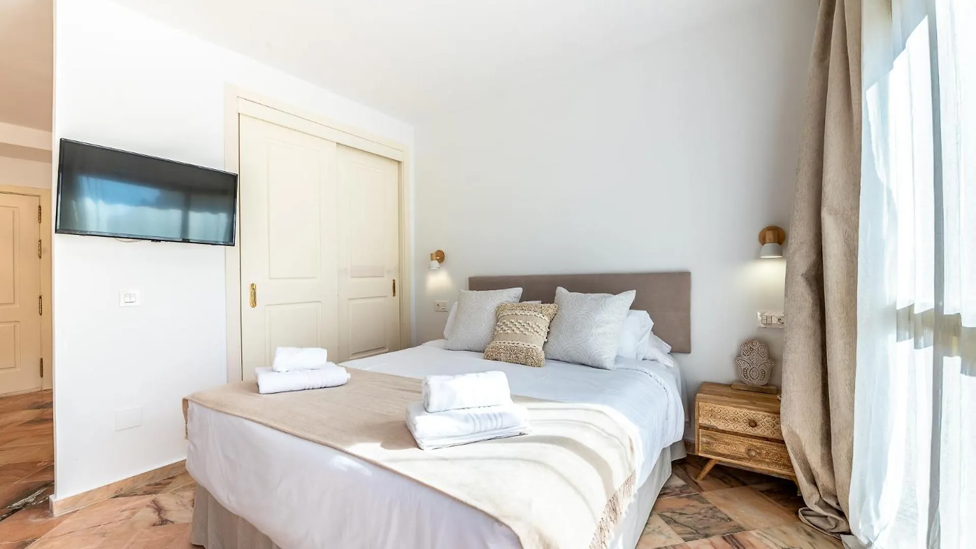 Oleholidays 217 Romana Playa Junto Al Mar Marbella 0*,